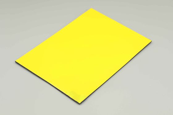 Painel de alumínio à prova de fogo da folha de Acp amarelo brilhante Painéis compostos resistentes ao fogo 122cm X 244cm Painéis de Acp à prova d'água