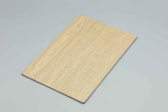 Chapa ACP PVDF Revestida de 3mm - Acabamento Madeira Maple Branco para Revestimento de Parede Exterior