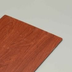 Painel de alumínio composto de grãos de madeira resistente aos raios UV e resistente ao fogo com revestimento de textura de madeira resistente a riscos