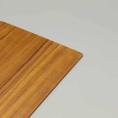 Acabo de madeira durável ACP para fachadas modernas. Painel de madeira revestido com PVDF.