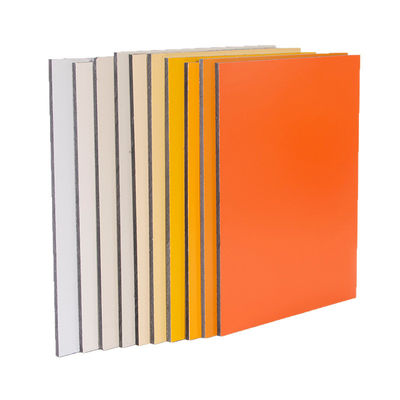 Painel composto de alumínio PE de 2440 mm com padrão de tecido e revestimento PVDF para revestimento de parede exterior com garantia de 10-20 anos